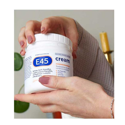 E45 Cream for Dry & Sensitive Skin - Clinically Proven Moisturiser for Eczema, Dermatitis & Irritation - Dermatologically Tested Non-Greasy Body, Face & Hand Care, 350g